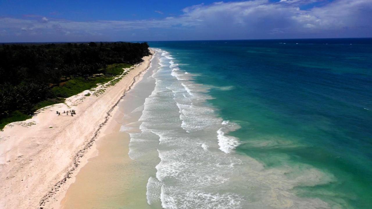 Salty'S Kitesurf Village Kilifi Exterior photo
